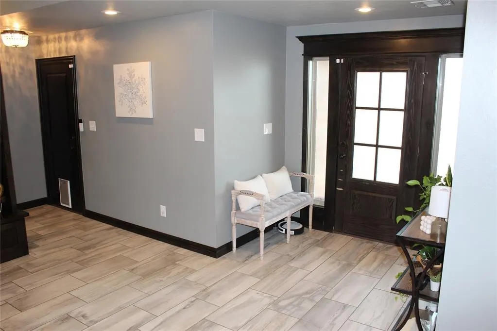 Photo 4 — 2806 Falling Leaves Drive, Weatherford, OK 73096