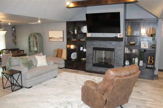 Photo 7 — 2806 Falling Leaves Drive, Weatherford, OK 73096