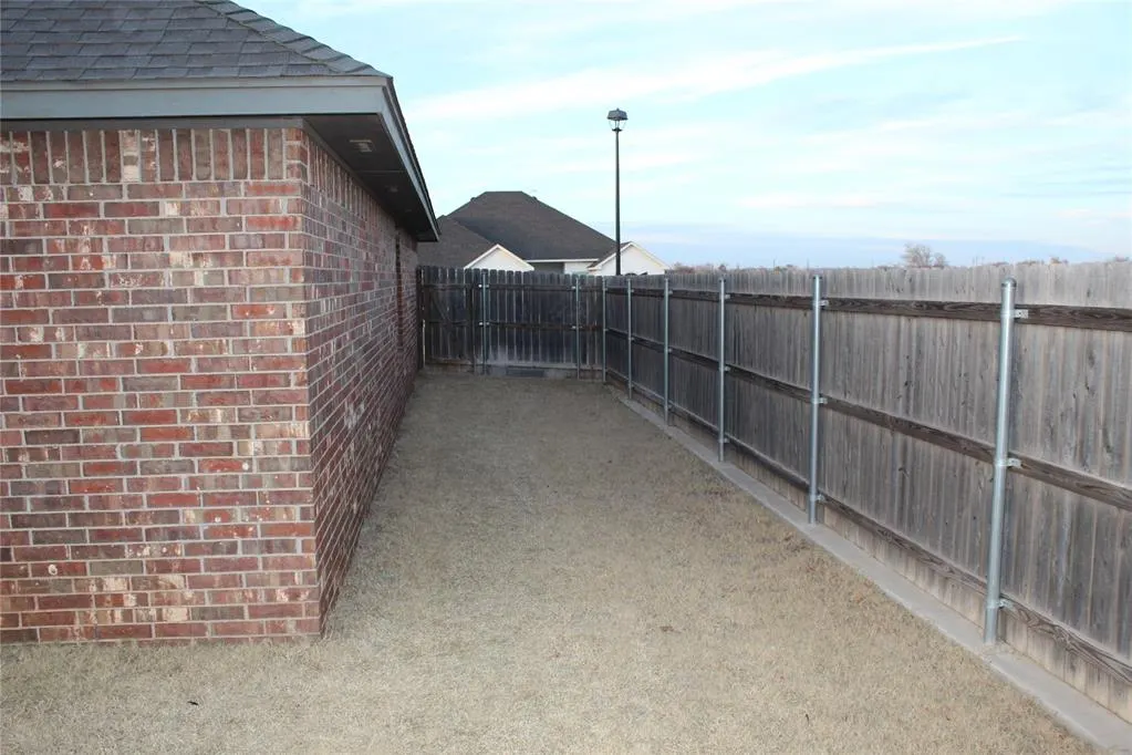 Photo 28 — 2806 Falling Leaves Drive, Weatherford, OK 73096