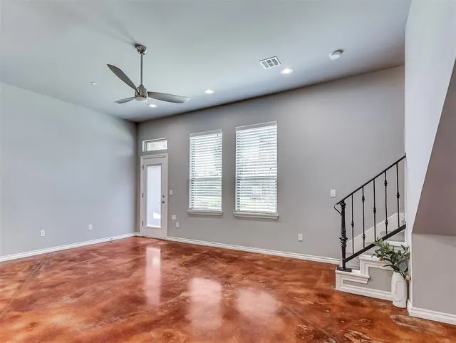 Photo 4 — 479 S Fretz Avenue, Edmond, OK 73003
