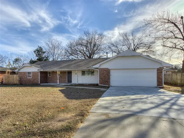 Front exterior — 734 McCall Drive, Norman, OK 73072