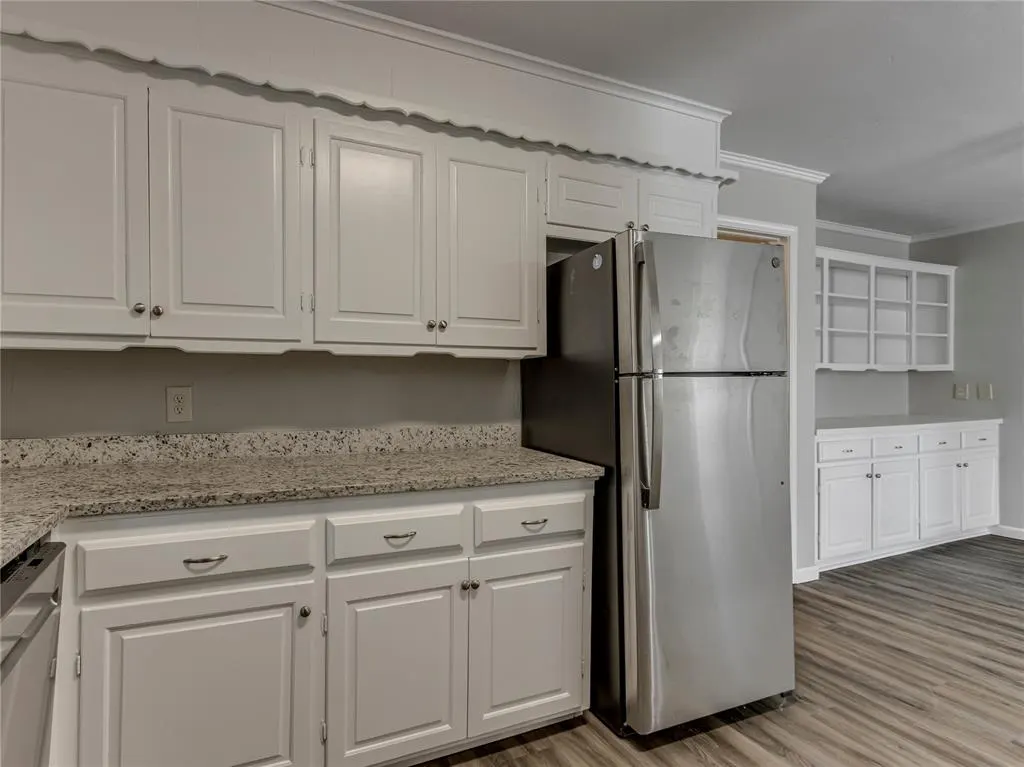 Photo 13 — 734 McCall Drive, Norman, OK 73072