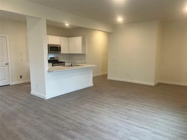Photo 3 — 1779 SE 20th Street, Newcastle, OK 73065