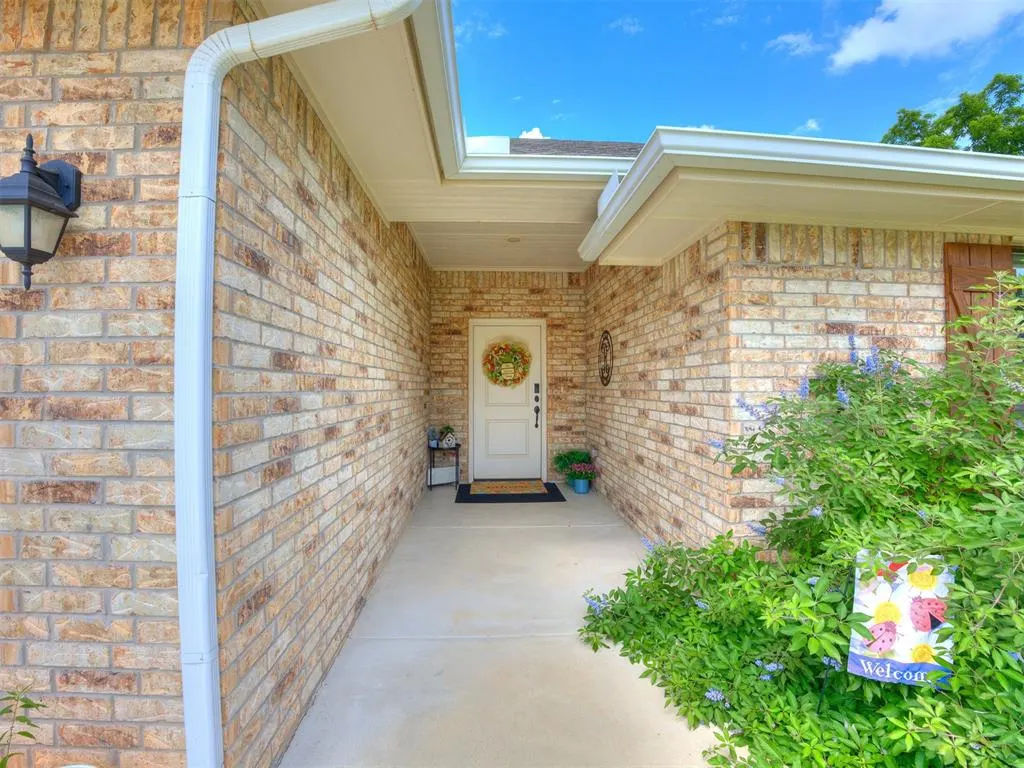 Photo 4 — 9542 Pastoral Drive, Guthrie, OK 73044