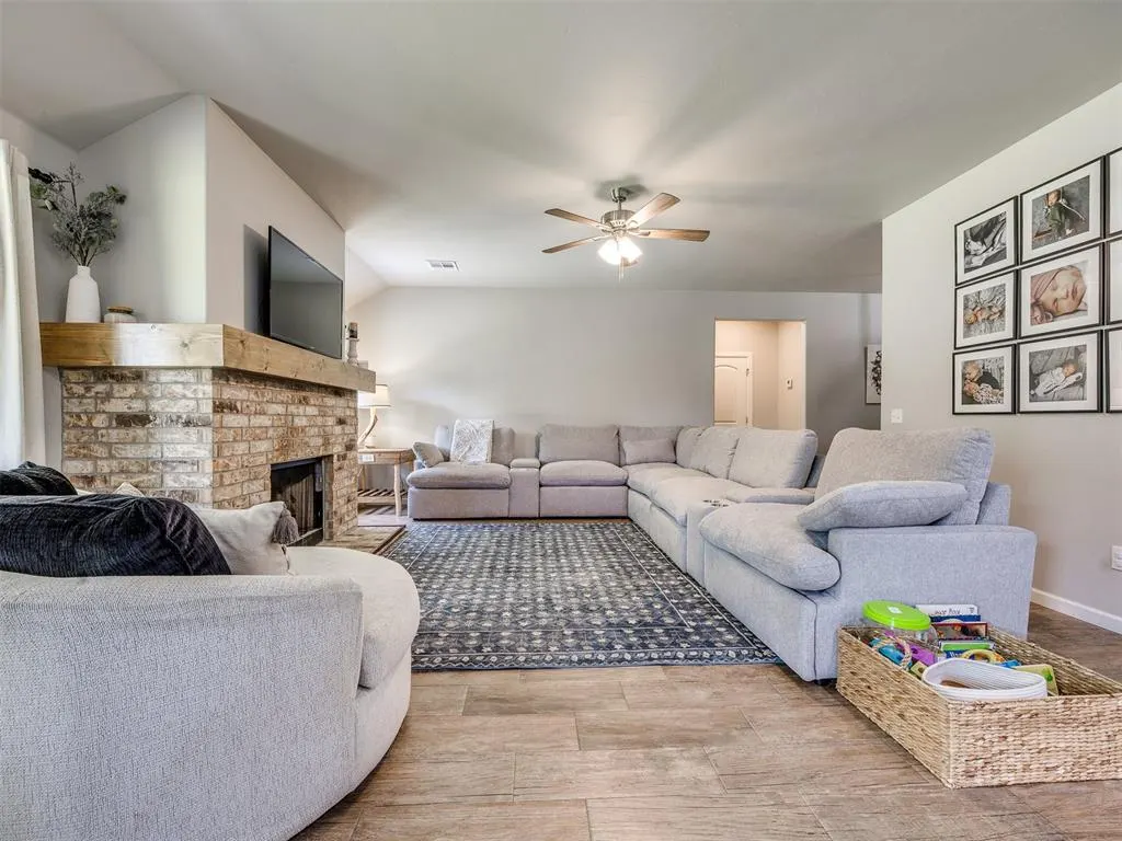 Photo 7 — 9542 Pastoral Drive, Guthrie, OK 73044