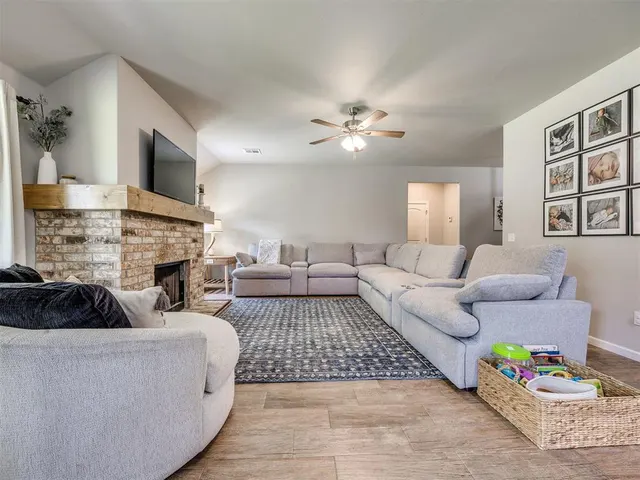 Photo 7 — 9542 Pastoral Drive, Guthrie, OK 73044