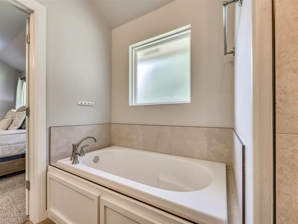 Photo 22 — 9542 Pastoral Drive, Guthrie, OK 73044