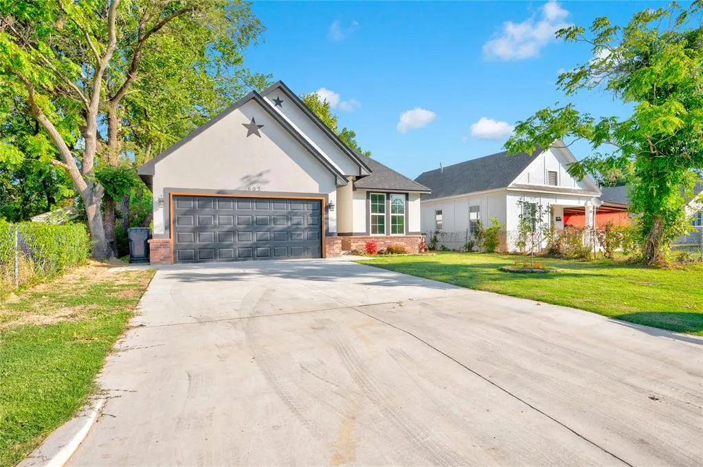 Photo 4 — 607 SW 31 Street, Oklahoma City, OK 73109
