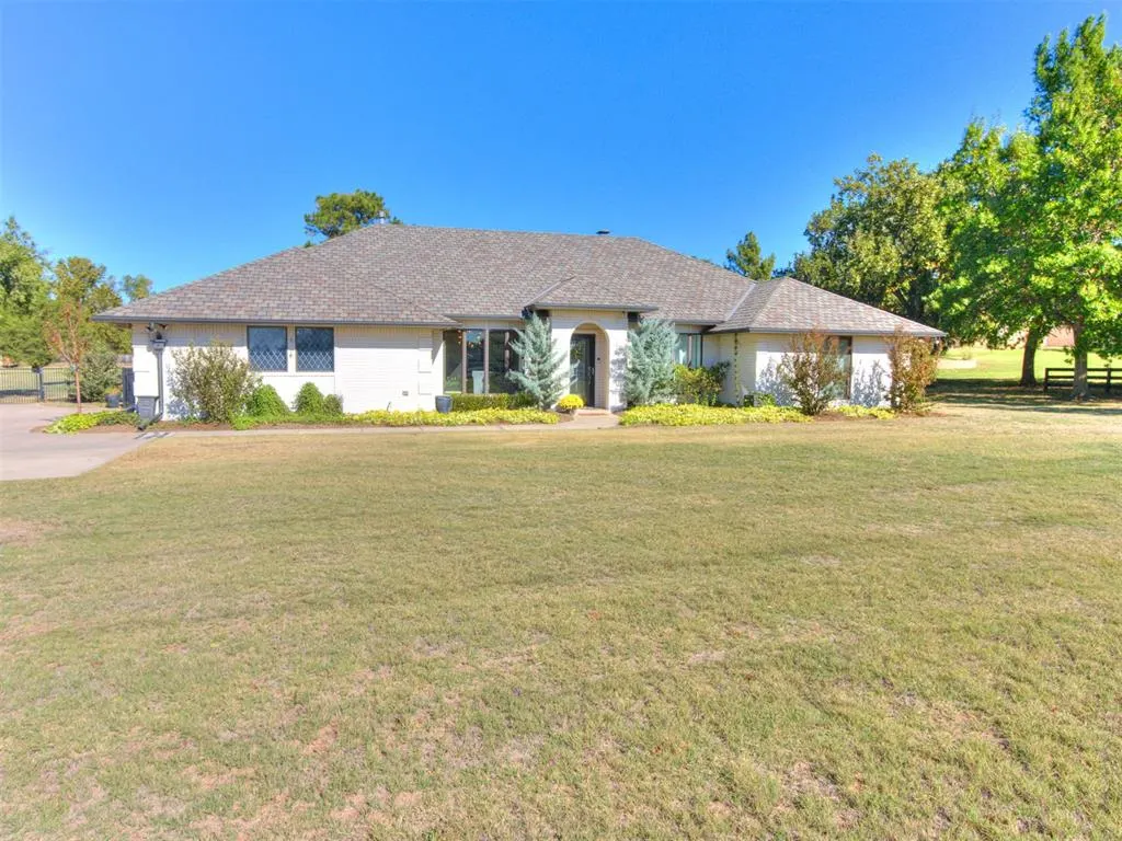 Front exterior — 4631 W Tecumseh Road, Norman, OK 73072