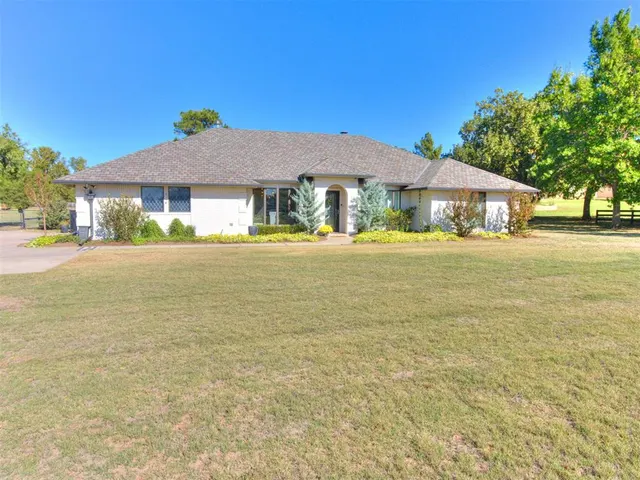 Front exterior — 4631 W Tecumseh Road, Norman, OK 73072