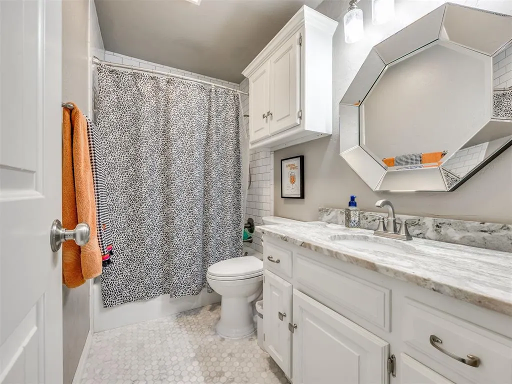 Photo 16 — 4631 W Tecumseh Road, Norman, OK 73072