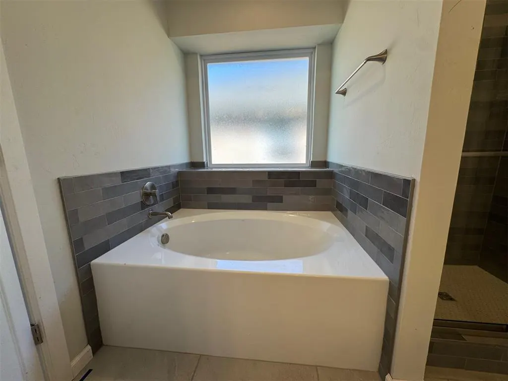 Photo 10 — 10729 Painted Turtle Way, Midwest City, OK 73130