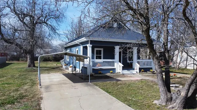 Photo 2 — 315 S 7th Street, Okemah, OK 74859