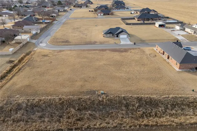 Photo 6 — 1006 Johnny Klaassen Drive, Hydro, OK 73048