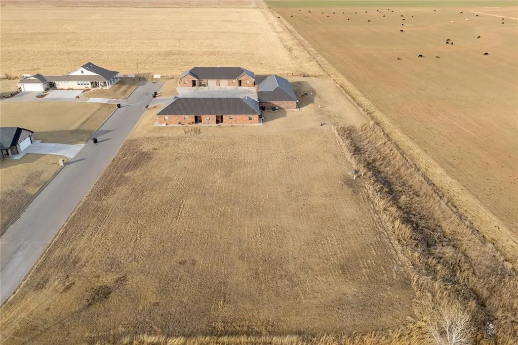 Photo 9 — 1006 Johnny Klaassen Drive, Hydro, OK 73048