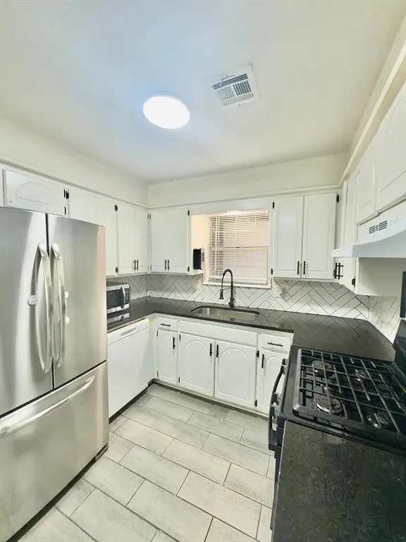 Photo 12 — 4312 Meadowpark Drive, Midwest City, OK 73110