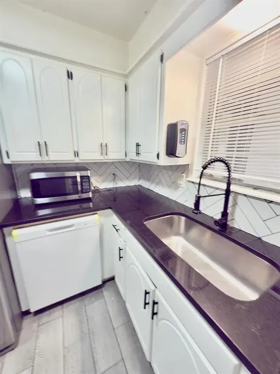Photo 14 — 4312 Meadowpark Drive, Midwest City, OK 73110