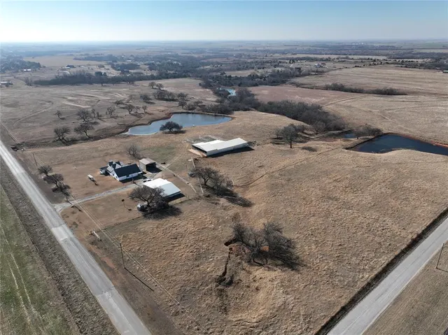Photo 5 — 1208 County Street 2910, Tuttle, OK 73089