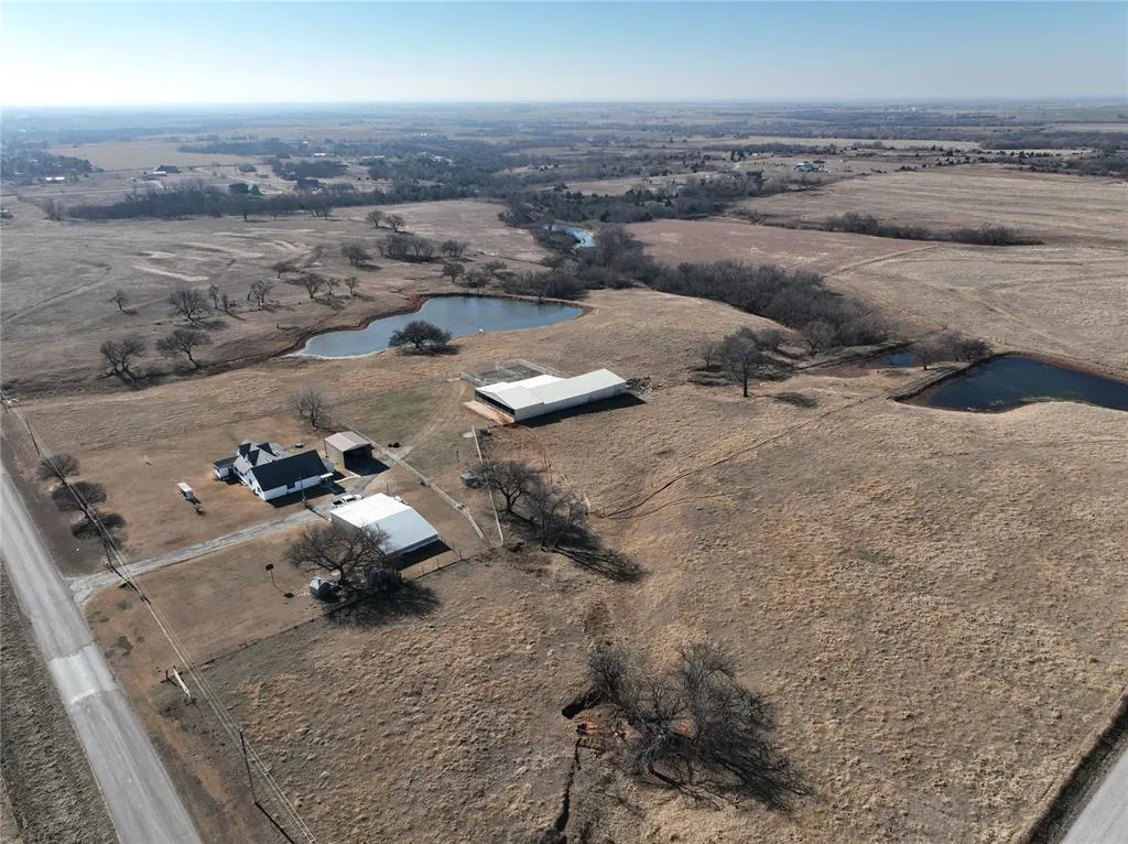 Photo 6 — 1208 County Street 2910, Tuttle, OK 73089