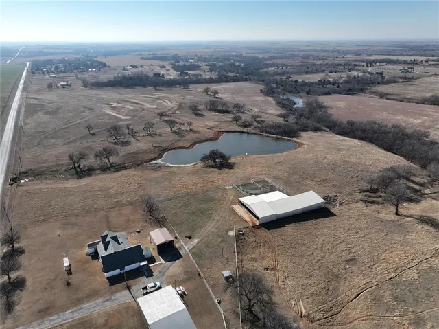 Photo 8 — 1208 County Street 2910, Tuttle, OK 73089