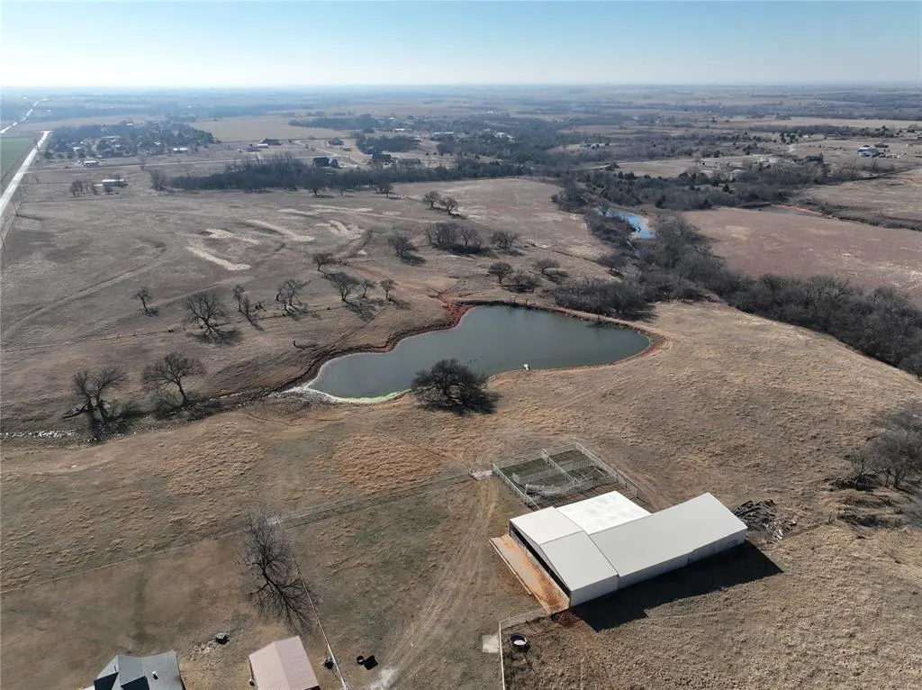 Photo 9 — 1208 County Street 2910, Tuttle, OK 73089