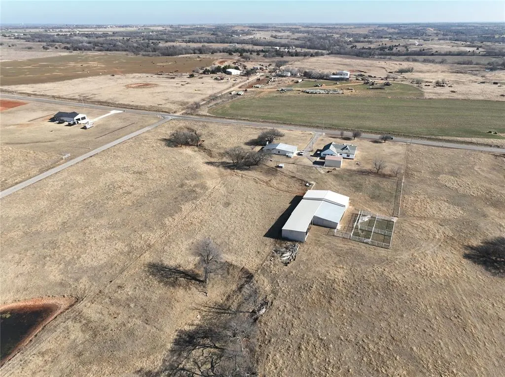 Photo 21 — 1208 County Street 2910, Tuttle, OK 73089