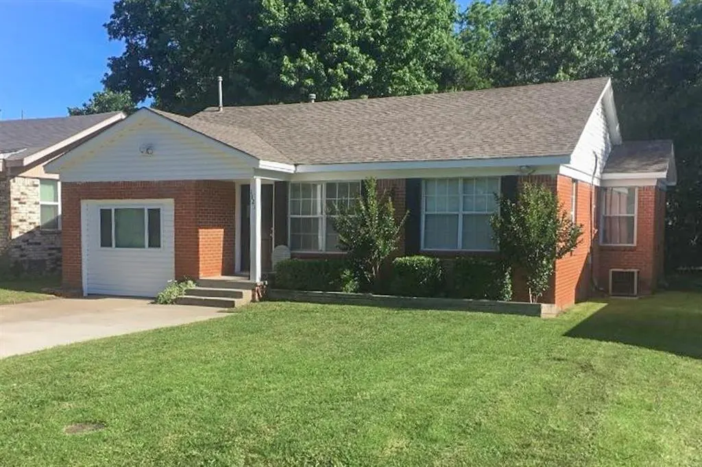 Front exterior — 1121 W Apache Street, Norman, OK 73069