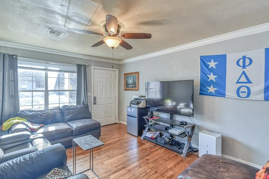 Photo 3 — 1121 W Apache Street, Norman, OK 73069