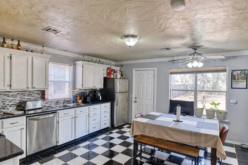 Photo 5 — 1121 W Apache Street, Norman, OK 73069