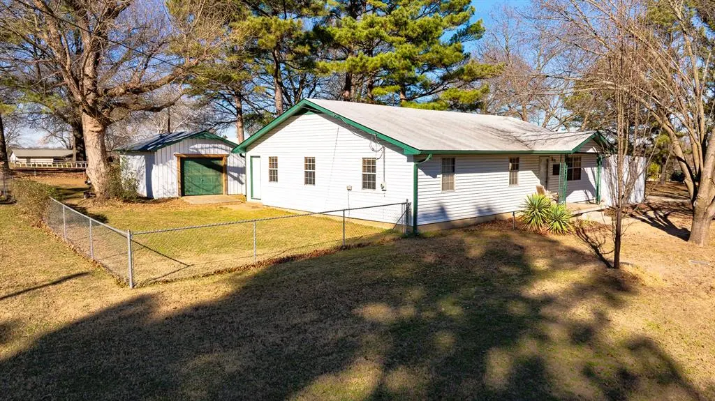 Photo 2 — 9 N Jerome Street, Coalgate, OK 74538