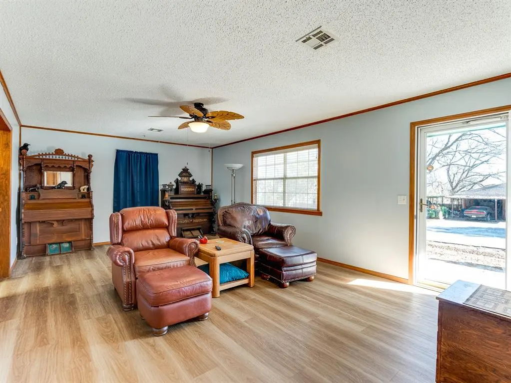 Photo 4 — 9 N Jerome Street, Coalgate, OK 74538