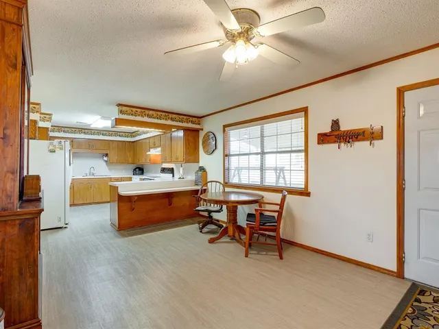 Photo 6 — 9 N Jerome Street, Coalgate, OK 74538