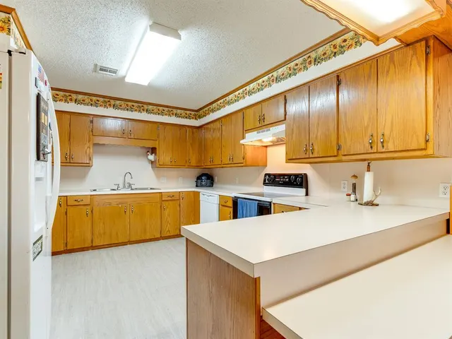 Photo 8 — 9 N Jerome Street, Coalgate, OK 74538