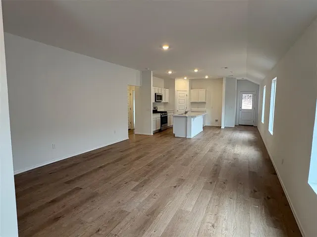 Photo 3 — 1113 Colt Drive, Guthrie, OK 73044