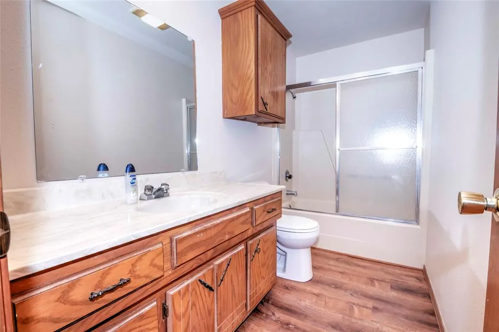 Photo 16 — 223 E 9th Street, Chandler, OK 74834