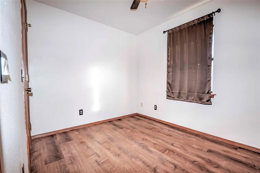 Photo 24 — 223 E 9th Street, Chandler, OK 74834