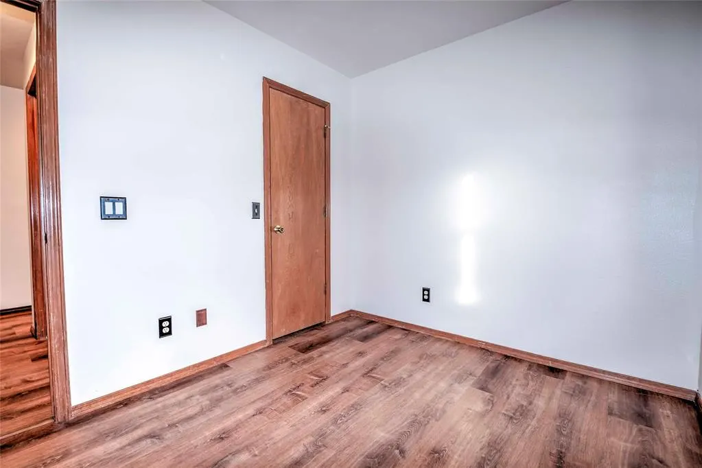 Photo 25 — 223 E 9th Street, Chandler, OK 74834