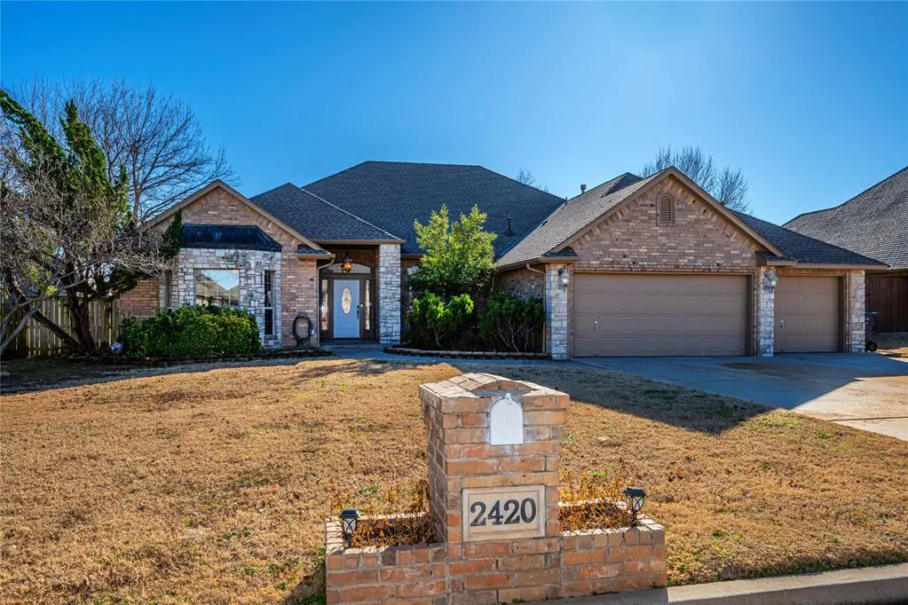 Photo 2 — 2420 SW 116th Street, Oklahoma City, OK 73170