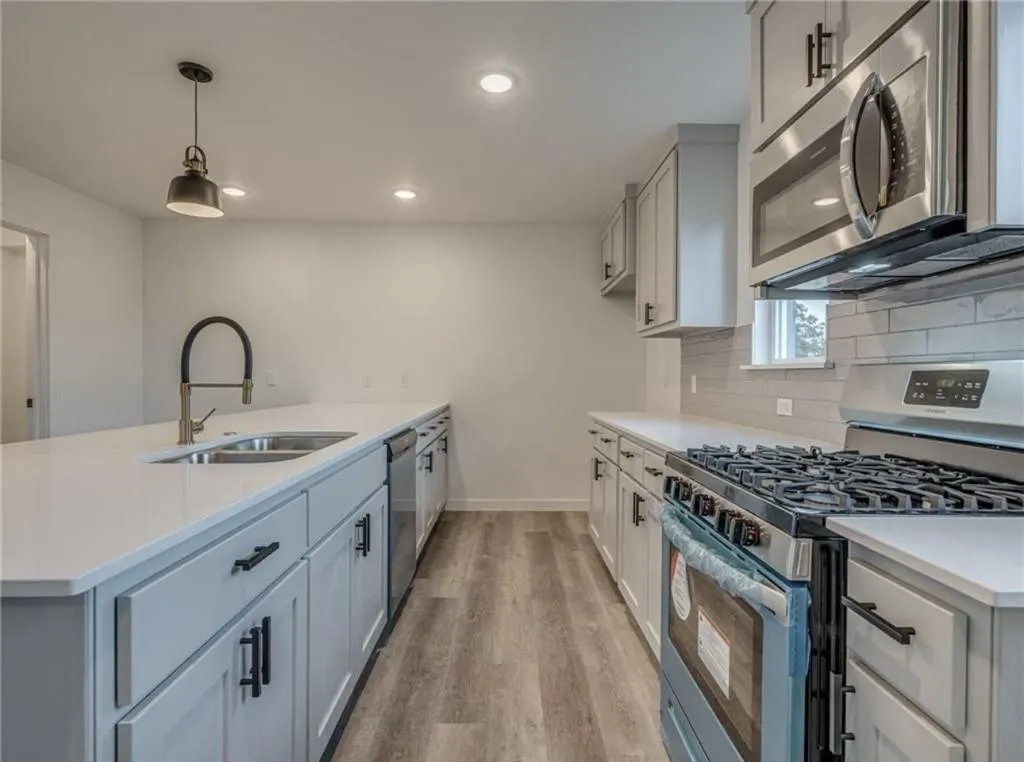 Photo 8 — 1021 NE 18th Street, Oklahoma City, OK 73111