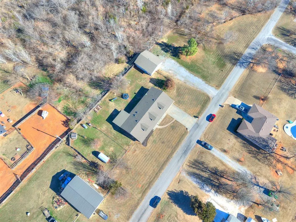 Photo 48 — 2306 County Road 1231, Blanchard, OK 73010