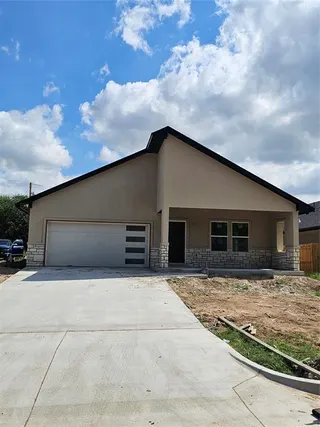 Sold home at 540 SE 13th Street