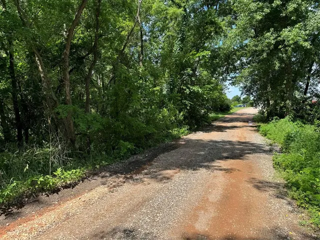 Front exterior — 1462 Meadow View Lane, Blanchard, OK 73010