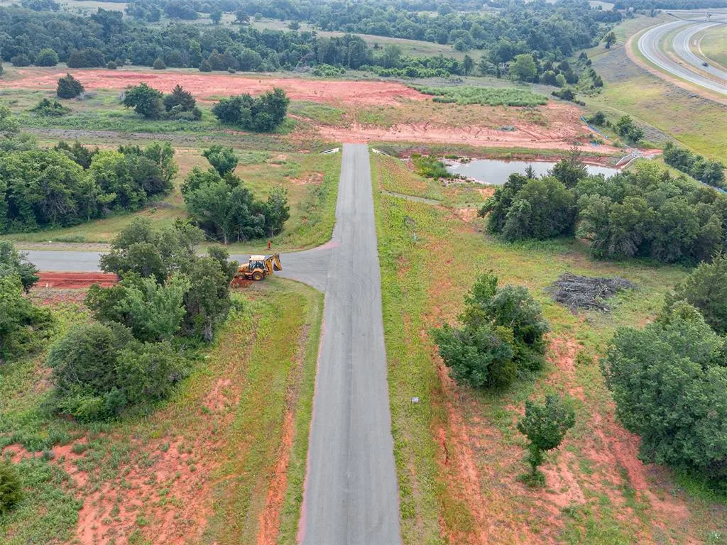 Photo 11 — 2440 SW 24th Street, Blanchard, OK 73010