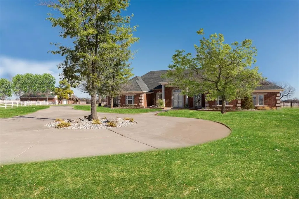 Photo 5 — 24190 N Macarthur Boulevard, Edmond, OK 73025