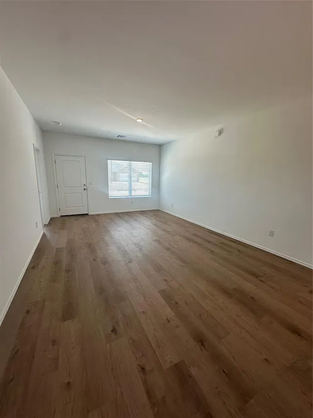 Photo 4 — 40968 Shawnee Meadows Drive, Shawnee, OK 74804