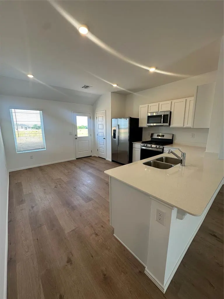Photo 5 — 40968 Shawnee Meadows Drive, Shawnee, OK 74804