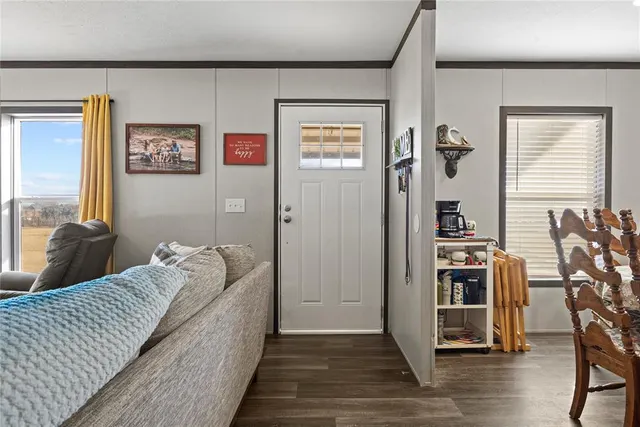 Photo 8 — 619 N 16th Street, Thomas, OK 73669