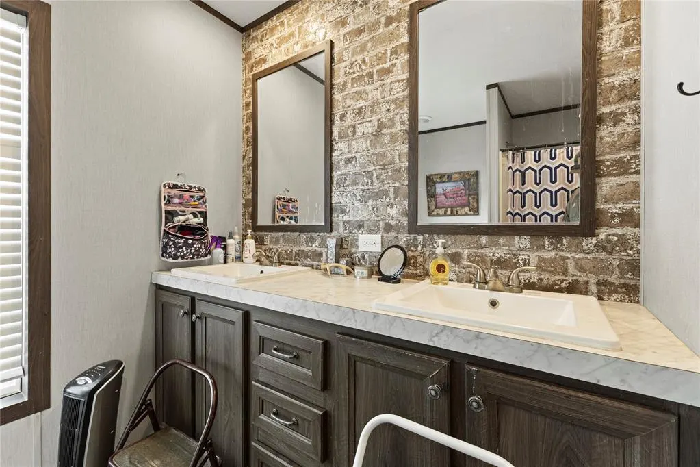 Photo 26 — 619 N 16th Street, Thomas, OK 73669
