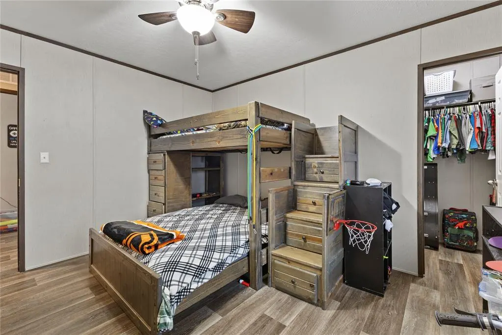 Photo 32 — 619 N 16th Street, Thomas, OK 73669