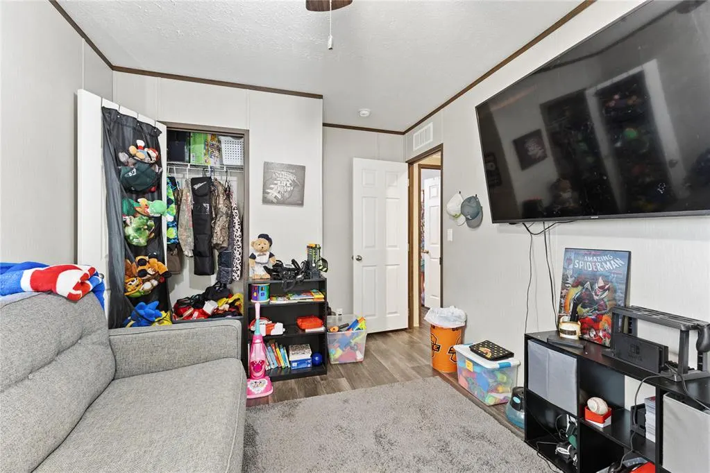 Photo 34 — 619 N 16th Street, Thomas, OK 73669